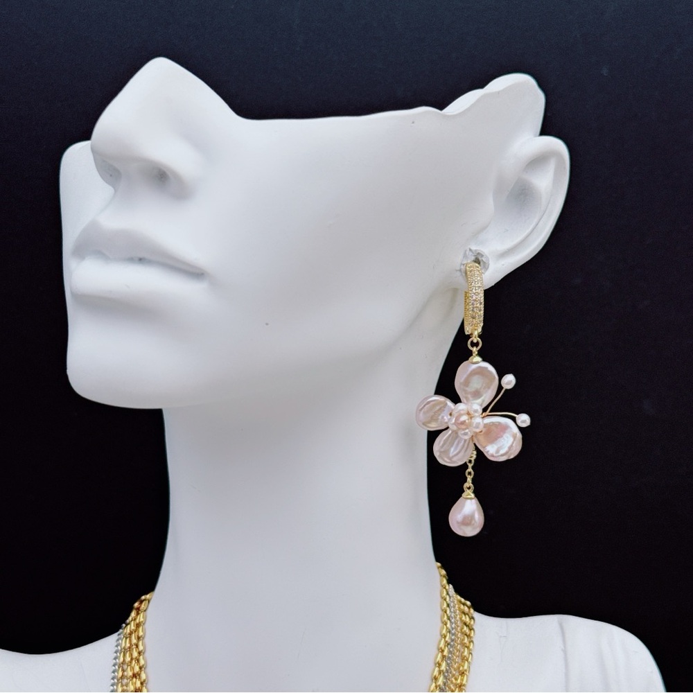 26E156 Handmade High Quality Freshwater Baroque Pearl Butterfly Earrings - Picture 8 of 8